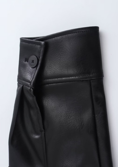OVERSIZED LEATHER JACKET