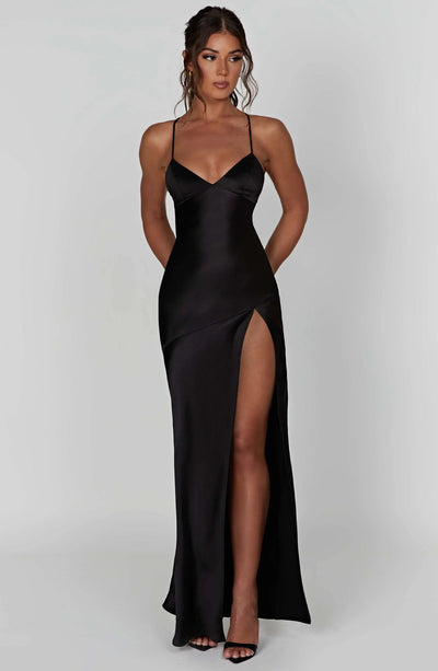 LAVIVE Maxi Dress
