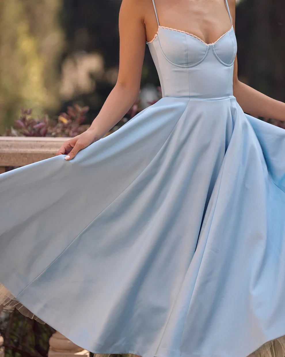 LAVIVE Arela Midi Dress