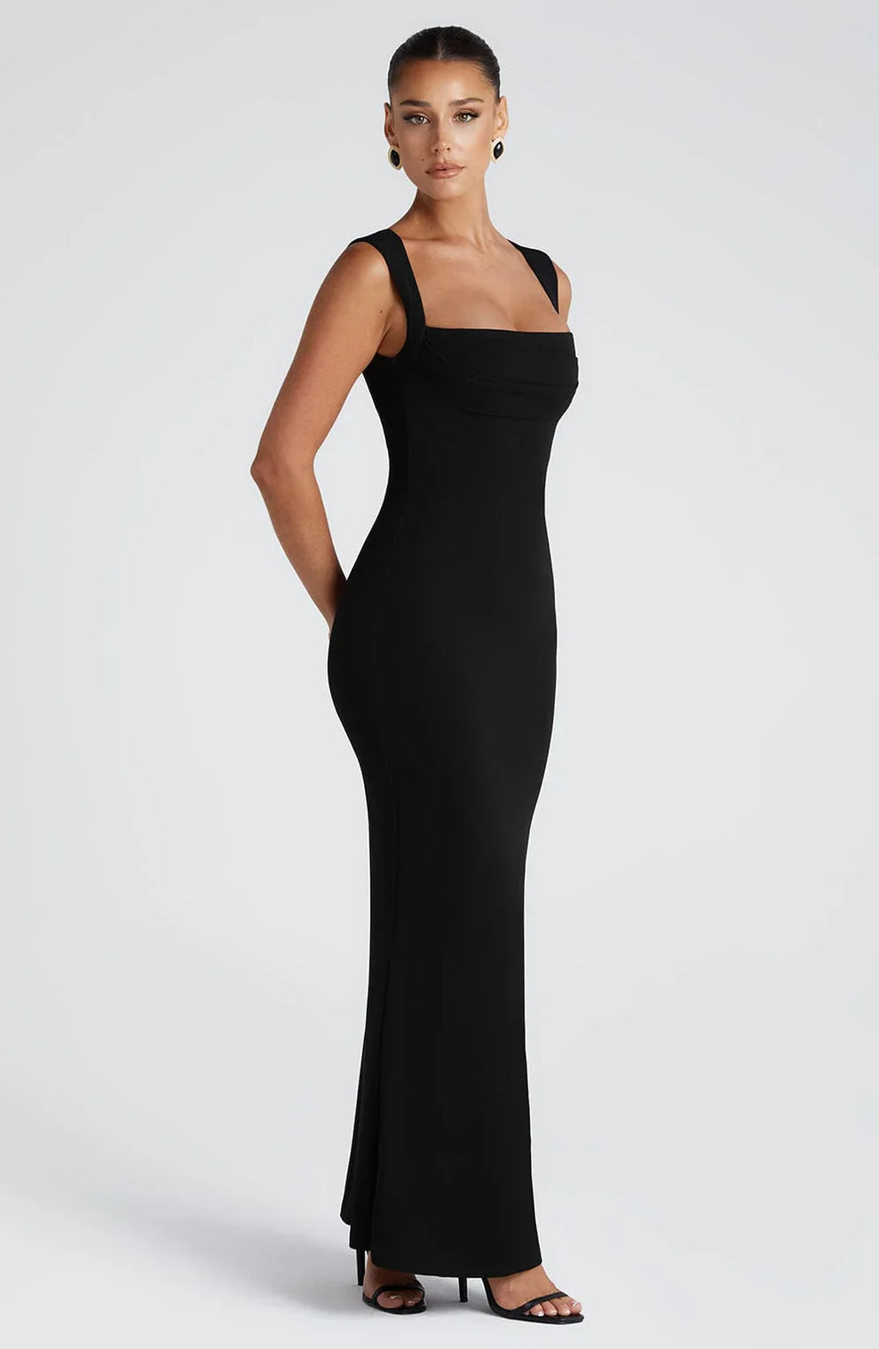 LAVIVE Maxi Dress