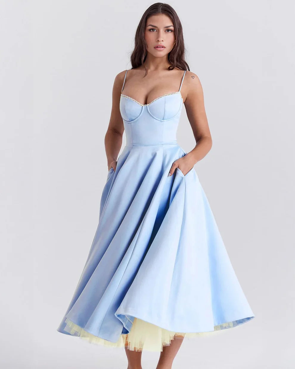 LAVIVE Arela Midi Dress