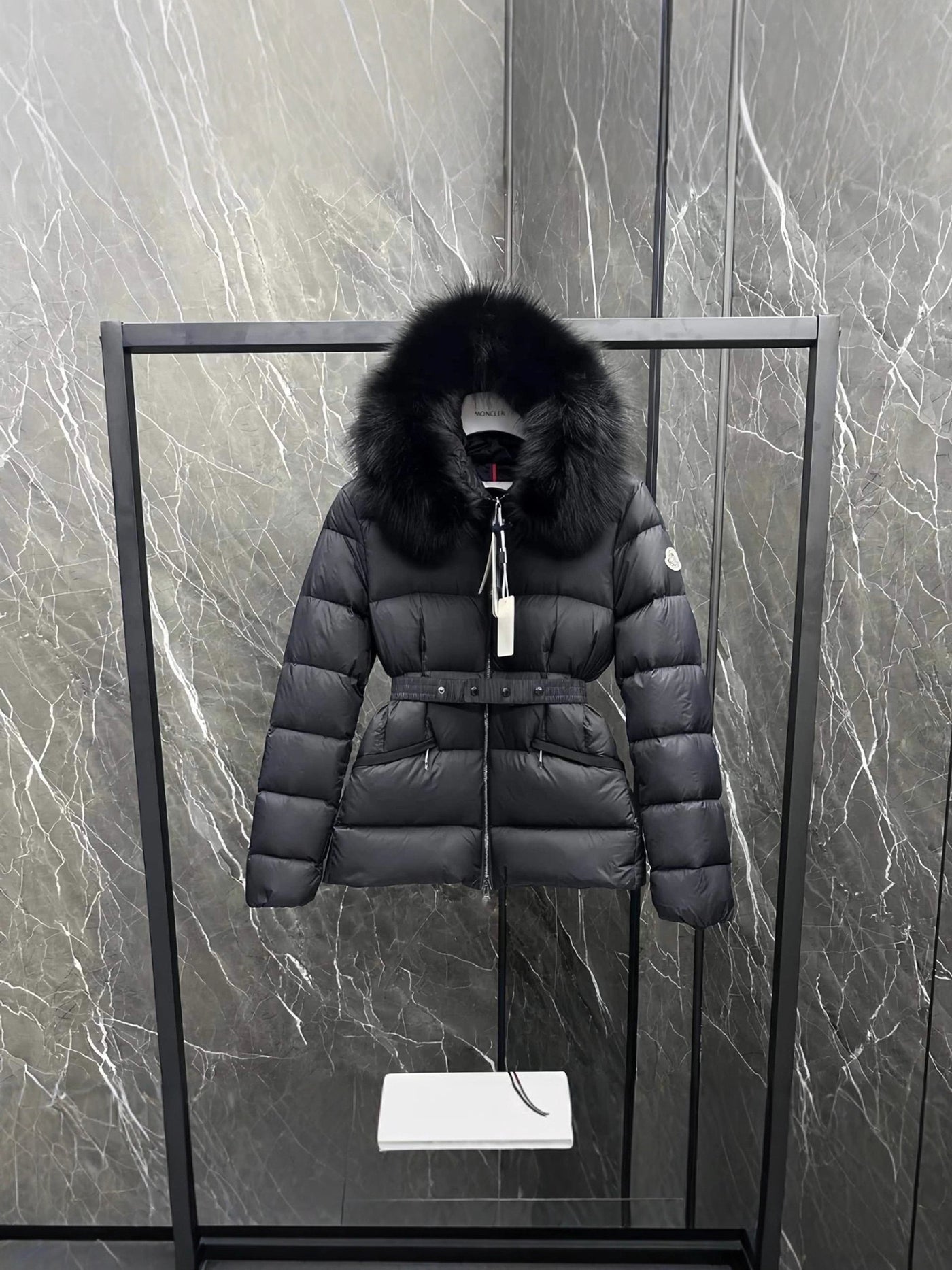 „MCLR“ Damen Daunenjacke mit Fellkragen