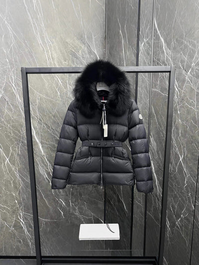 „MCLR“ Damen Daunenjacke mit Fellkragen