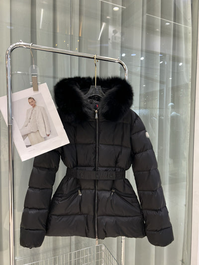 „MCLR“ Damen Daunenjacke mit Fellkragen