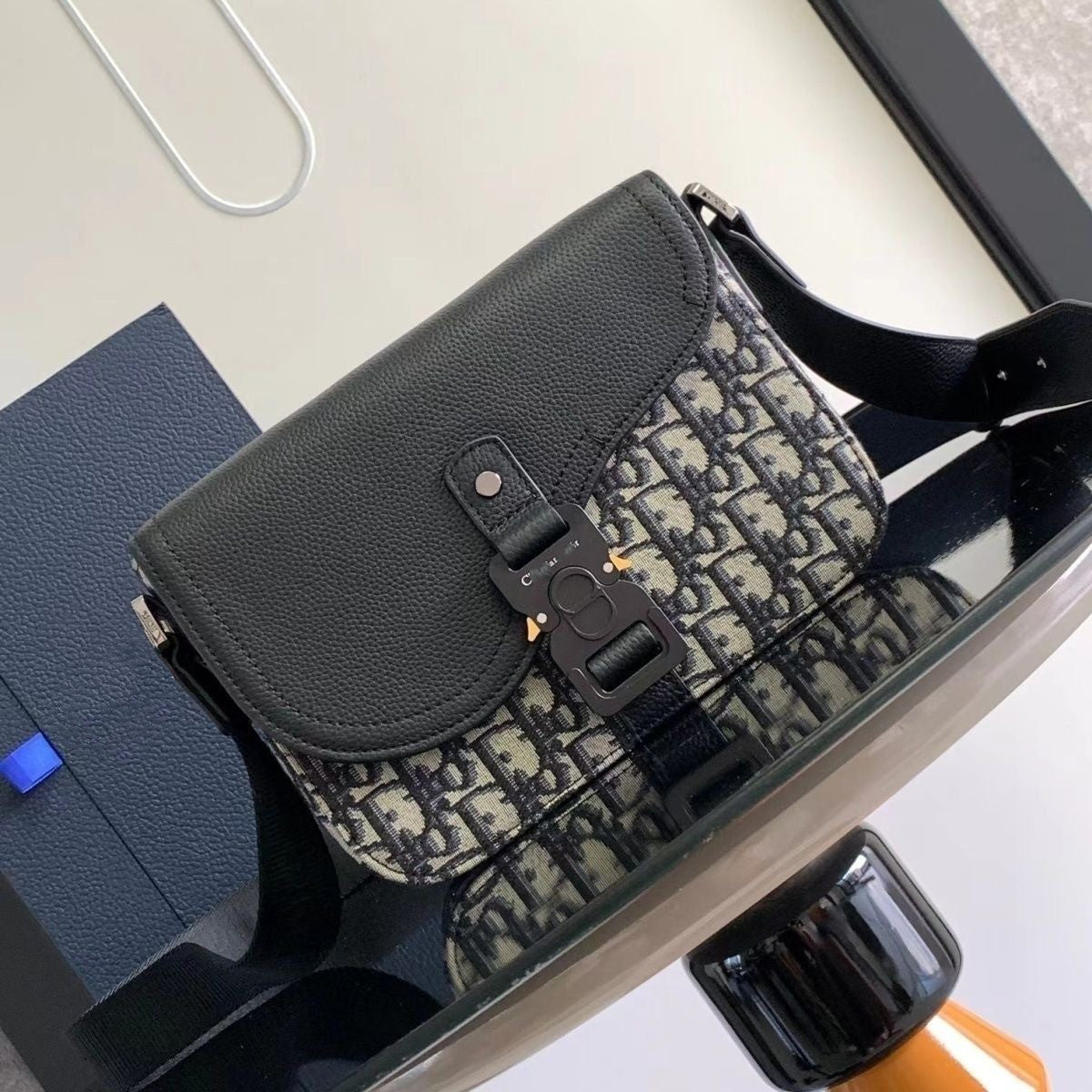 "Diva" Pouch