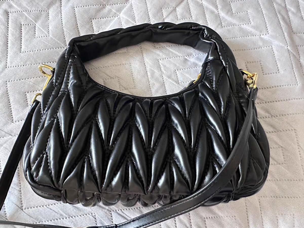 LAVIVE Cozy Bag