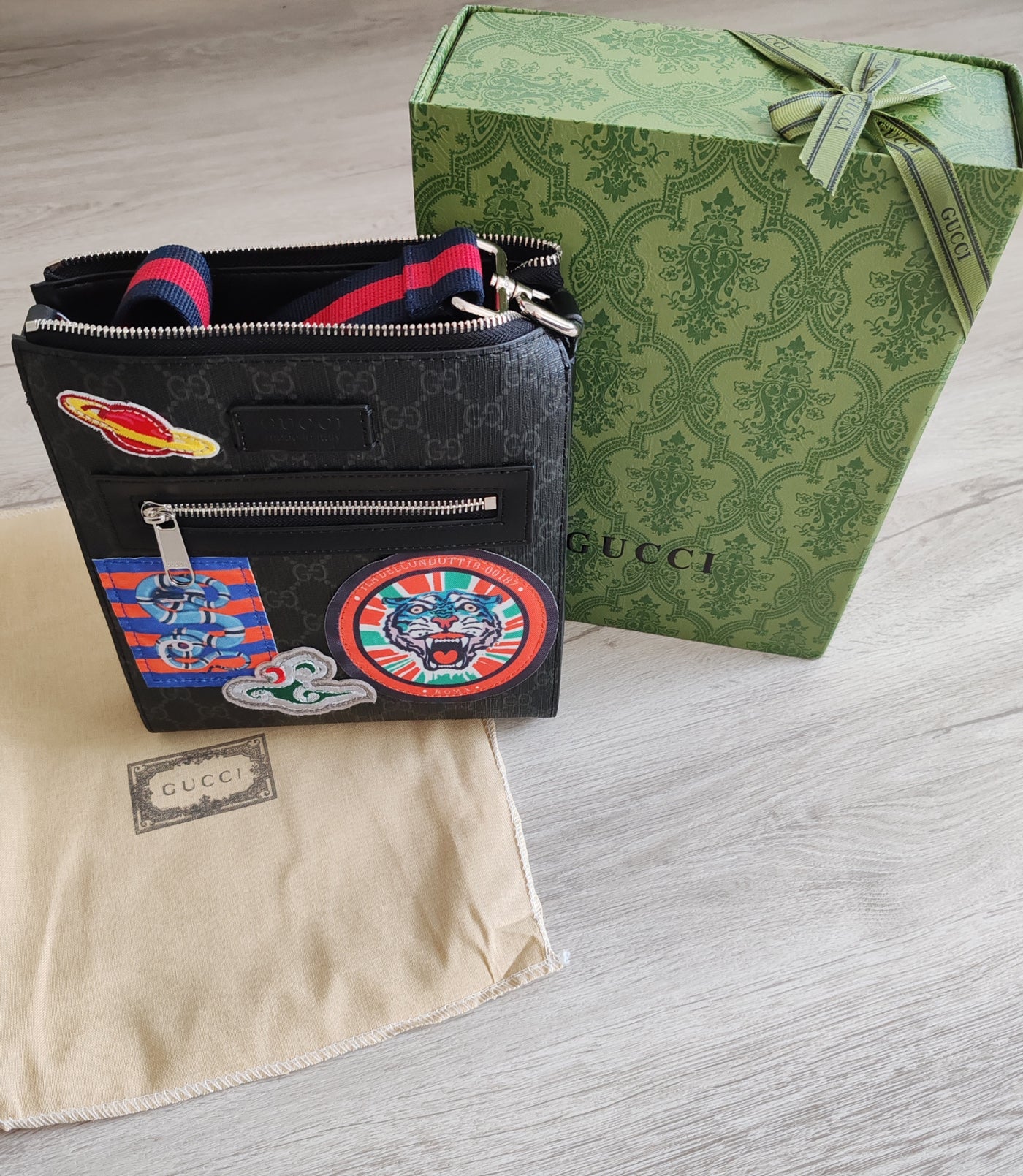 "Italian Luxury" Shoulder Bag