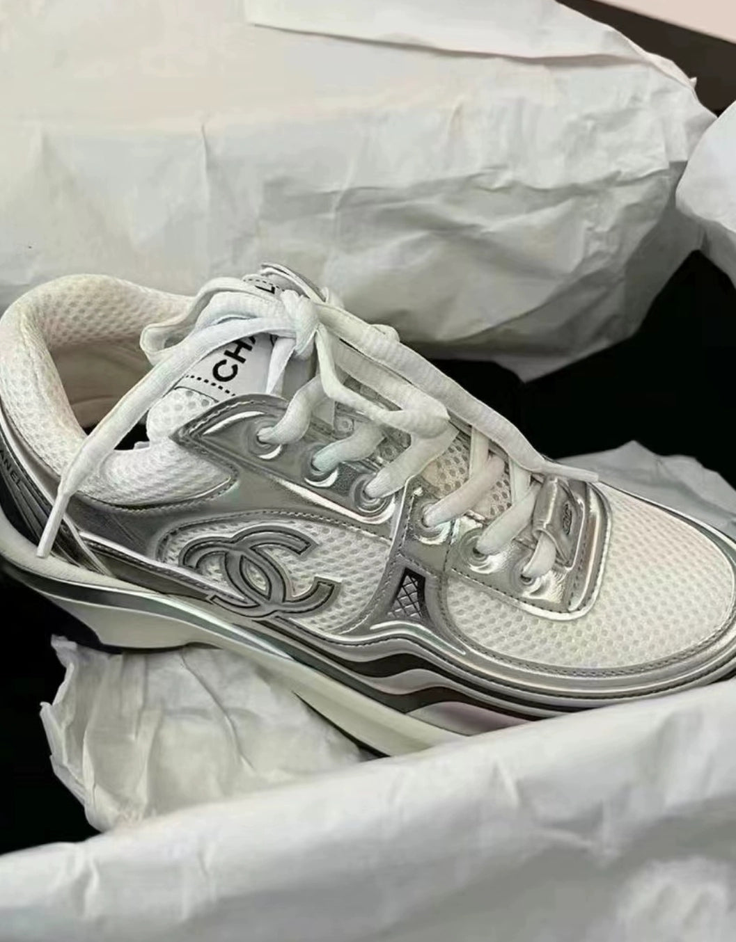 LAVIVE "CC" Runner