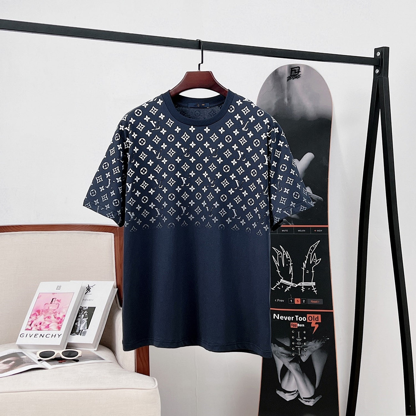 "Lou" Style Tee