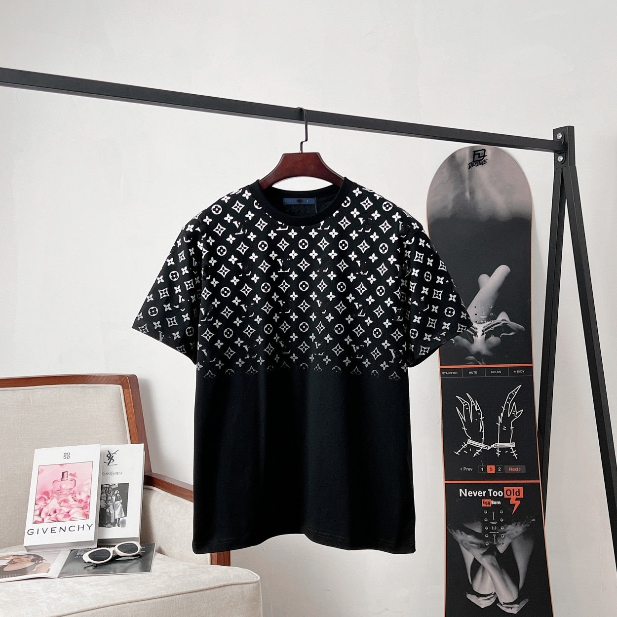 "Lou" Style Tee